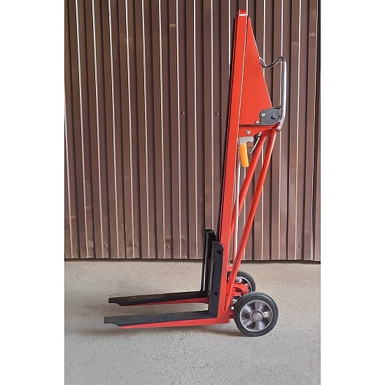 РМ-120 г/п 120 кг с ручной лебедкой